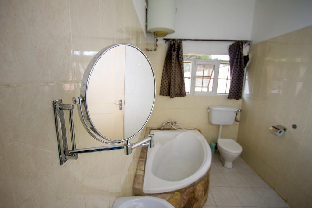 Jinja Safari Hotel Eksteriør billede