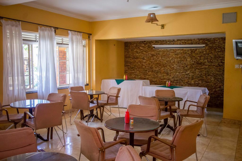 Jinja Safari Hotel Eksteriør billede