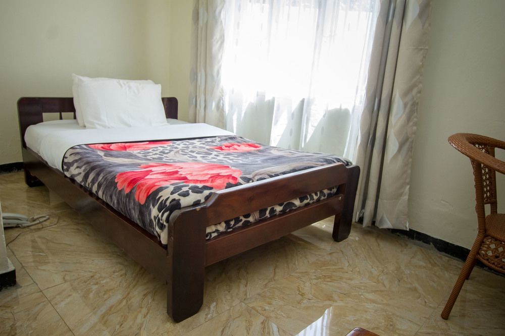Jinja Safari Hotel Eksteriør billede