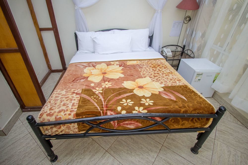 Jinja Safari Hotel Eksteriør billede